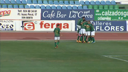 Los jugadores serones celebran el gol de Miguel Díaz justo antes del descanso