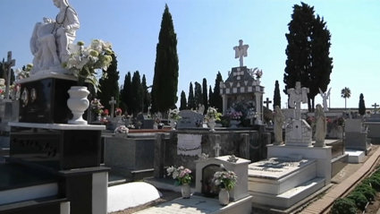 Los cementerios toman el protagonismo en el puente de Todos los Santos