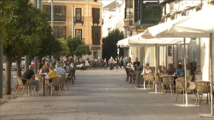 Veladores en la plaza de España de Badajoz 