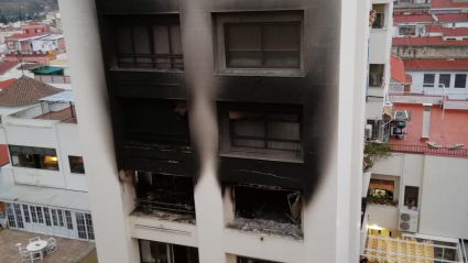 El edificio afectado tras el incendio