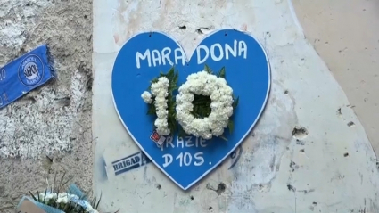 Corazón con el 10 de Maradona