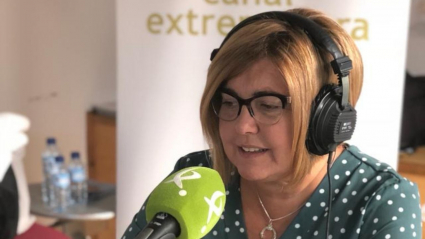 Charo Cordero, en una entrevista en Canal Extremadura Radio