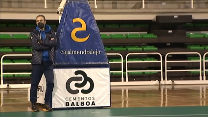 Juan Pablo Márquez, entrenador del Sagrado Corazón, en el Pabellón Multiusos