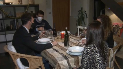 Interior de una casa que celebra estas atípicas fiestas