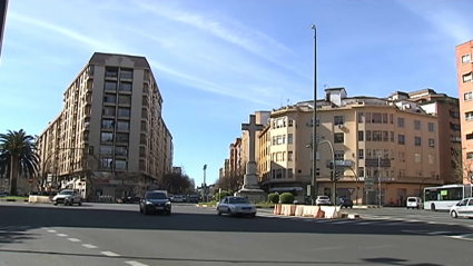 La Cruz de los Caídos en su ubicación actual en Cáceres