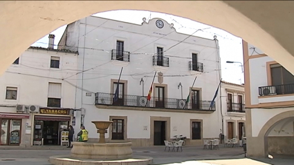 Fachada del Ayntamiento de Malpartida de Cáceres