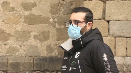 Juan Luis Cabanillas atendiendo a Extremadura Deportes