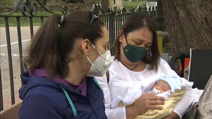 Una familia con dos madres