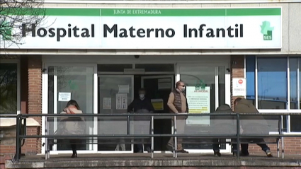 Fachada del Hospital Materno Infantil de Badajoz