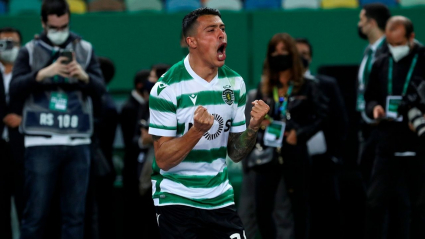 El futbolista extremeño Pedro Porro celebra tras ganar la Liga con el Sporting de Portugal