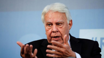Felipe González en una conferencia.