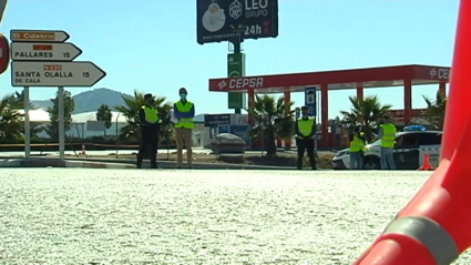 Guardia civil en gasolinera extremeña