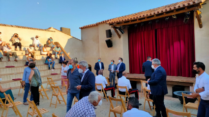 Inauguración del nuevo teatro de corrala