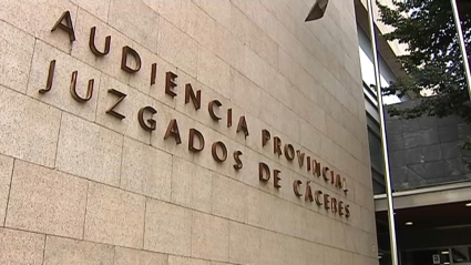 Fachada de la Audiencia Provincial de Cáceres