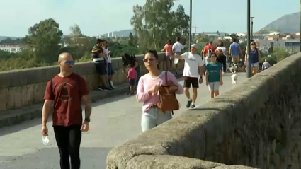 Turistas paseando por Mérida