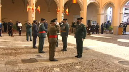 Entrega de condecoraciones en el Día del Pilar en Badajoz 