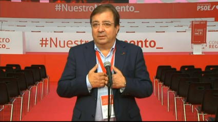Vara en el Congreso del PSOE de Extremadura