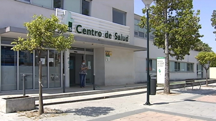 Archivo. Imagen exterior de un centro de salud