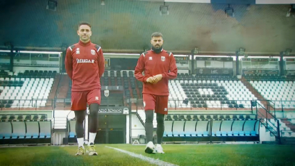 David Rocha y José Gaspar caminan sobre el Estadio Romano José Fouto