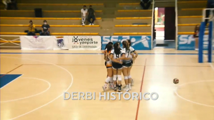 Las jugadoras del Badajoz Extremadura celebran un punto en un partido esta temporada