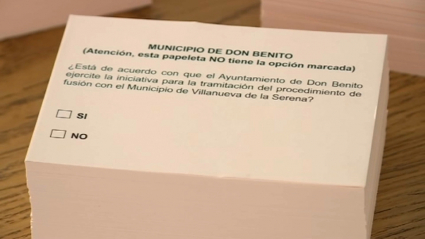 Papeleta para el referéndum sobre la fusión de Don Benito y Villanueva de la Serena.