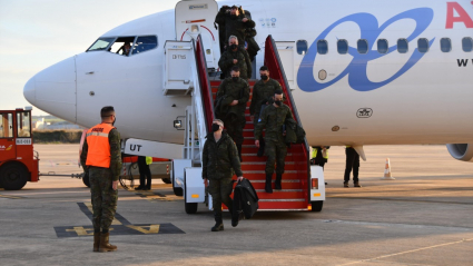 Soldados de la Brigada Extremadura XI aterrizan en Badajoz procedentes de Letonia