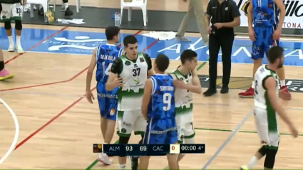 Final del partido entre el Almansa y el Cáceres Patrimonio