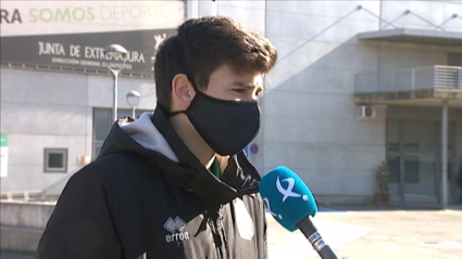 Jaume Lobo, jugador del Cáceres Patrimonio, atendió este sábado a Extremadura Deportes antes de partir en bus hacia Granada.