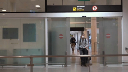 Llegadas en el aeropuerto Madrid. Barajas