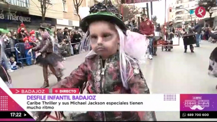 Los más pequeños disfrutan del desfile del Carnaval de Badajoz