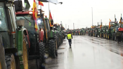 Concentración de tractores en Alagón del Río