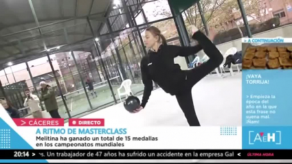 La gimnasta Melitina en Cáceres