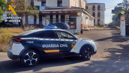 Traslado del detenido a la comisaría de Olivenza