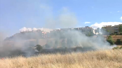 Incendio de pastos en Cáceres