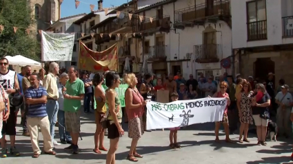 Protesta gestión forestal Torre de Don Miguel