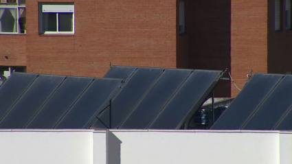 Placas solares en edificio