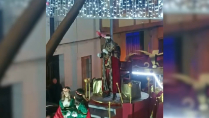 El Rey Baltasar bailando en Villanueva de la Serena