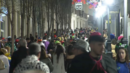 Multitudinario carnaval de Badajoz 2023