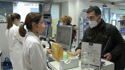 Mascarillas en farmacia