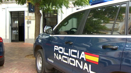 Imagen de la fachada de la Comisaría de la Policía Nacional en Almendralejo