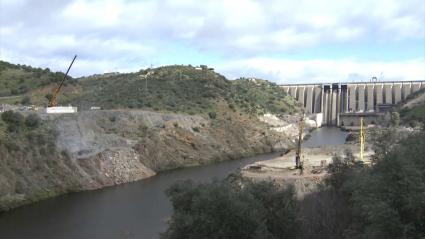 Obras del nuevo puente de Alcántara