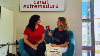 María Hurtado entrevistando a 'La Rural Woman'