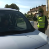 Un guardia civil vigila la entrada de un municipio confinado durante el Estado de Alarma