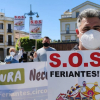 Los feriantes protestan en Mérida porque siguen sin trabajar
