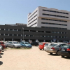 Vista del aparcamiento del Hospital Universitario de Badajoz.