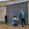 Agentes realizando una inspección ocular tras uno de los robos