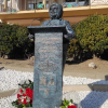 Estatua homenaje a Charo Cordero
