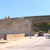 Acceso a la Alcazaba de Badajoz.