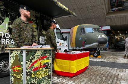 Jornada dedicada al Ejército, en Badajoz