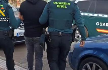 Dos detenidos por robos con el método del 'abrazo cariñoso'